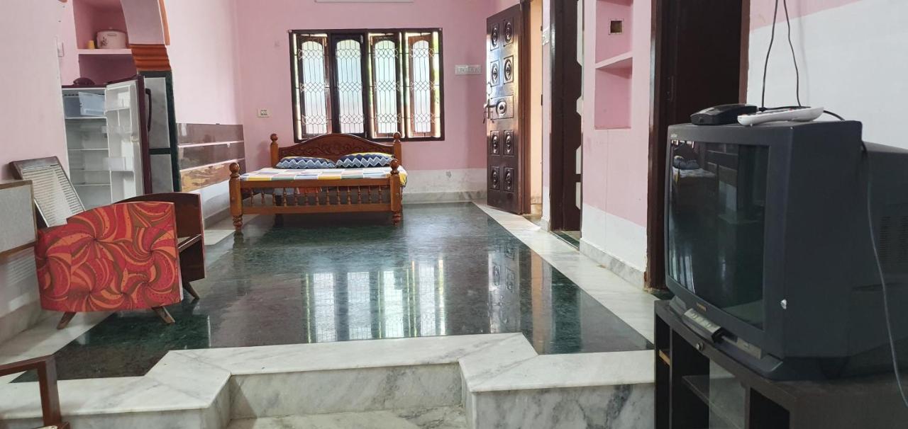 Oonjal Veedu-Renovated Recently Kuttālam Exterior foto