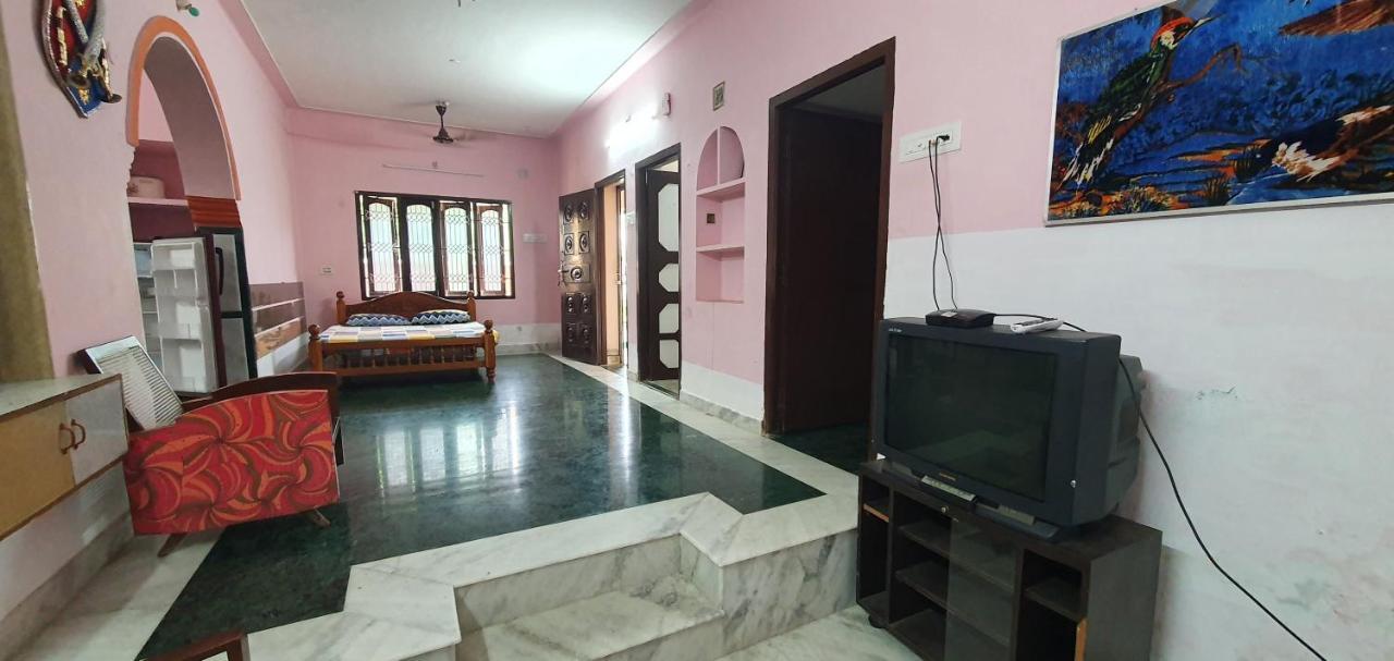 Oonjal Veedu-Renovated Recently Kuttālam Exterior foto
